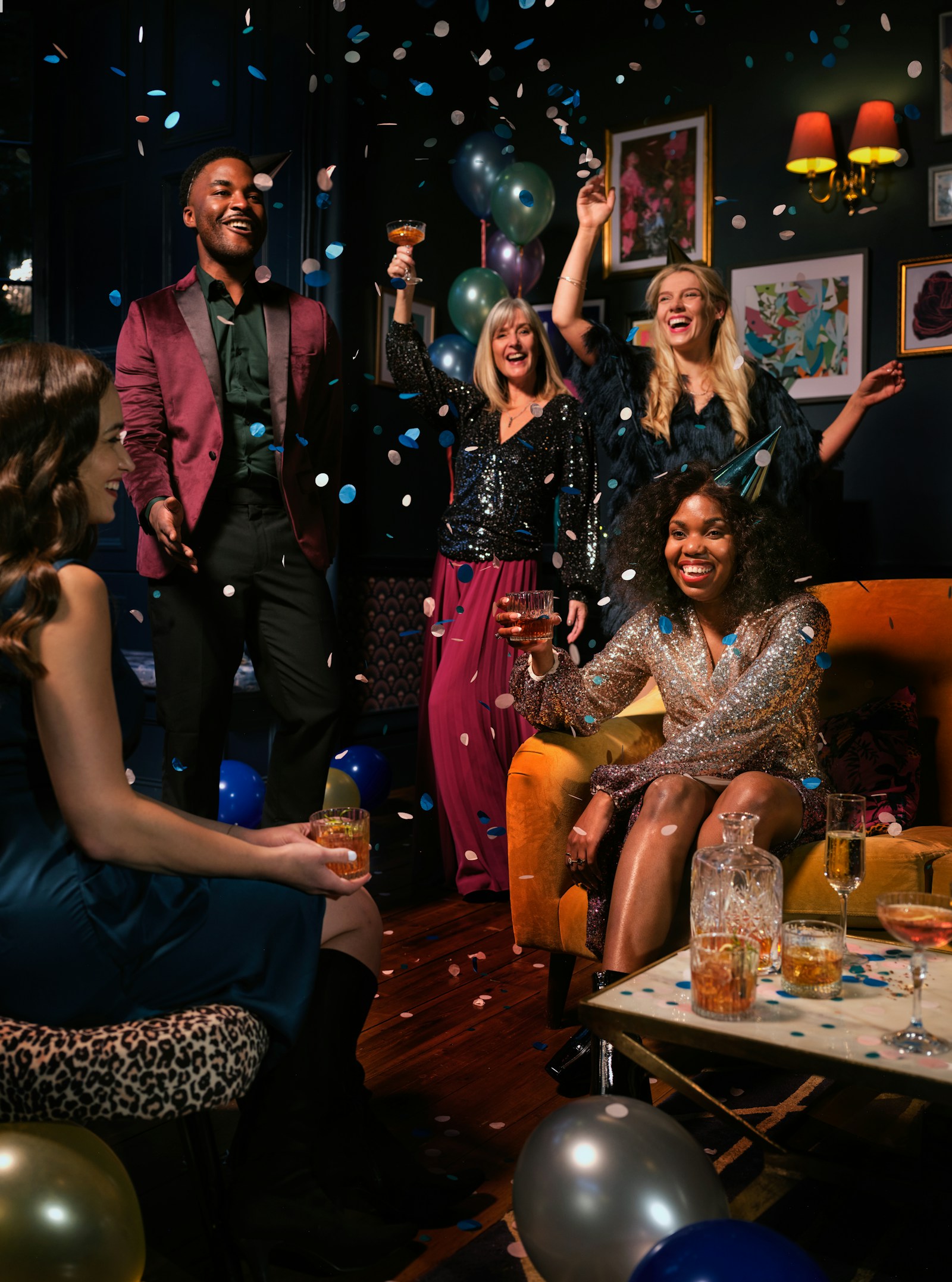 Christmas Party Games 2025: 15 Icebreakers for Cozy Gatherings